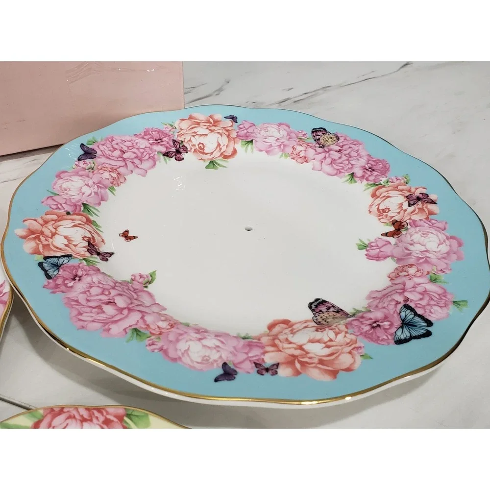 Royal Albert box shows